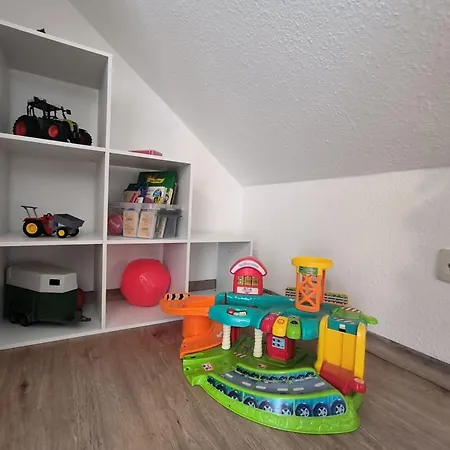 Apartment Lorenz Große Mit Sonnigem Balkon In Ruhiger Lage