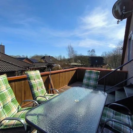 Lorenz Große Mit Sonnigem Balkon In Ruhiger Lage Apartment *