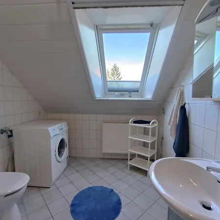 Lorenz Große Mit Sonnigem Balkon In Ruhiger Lage Apartment Silberstedt
