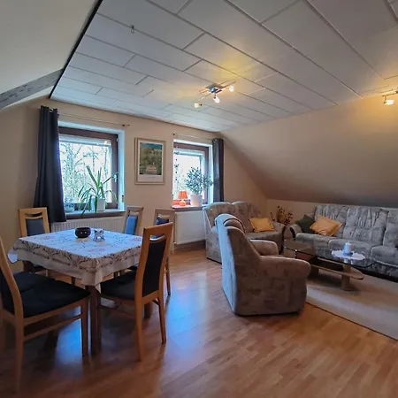 Lorenz Große Mit Sonnigem Balkon In Ruhiger Lage Apartment