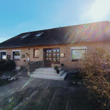 Apartment Lorenz Große Mit Sonnigem Balkon In Ruhiger Lage Silberstedt