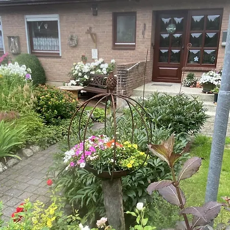 Apartment Lorenz Große Mit Sonnigem Balkon In Ruhiger Lage Silberstedt
