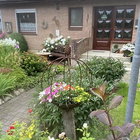 Apartment Lorenz Große Mit Sonnigem Balkon In Ruhiger Lage Silberstedt
