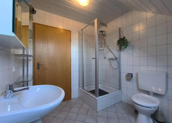 Lorenz Grosse Mit Sonnigem Balkon In Ruhiger Lage Appartamento